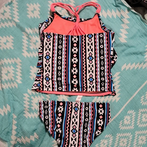 Bathing suit - Picture 3 of 3